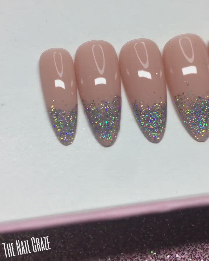 Nude Glitz